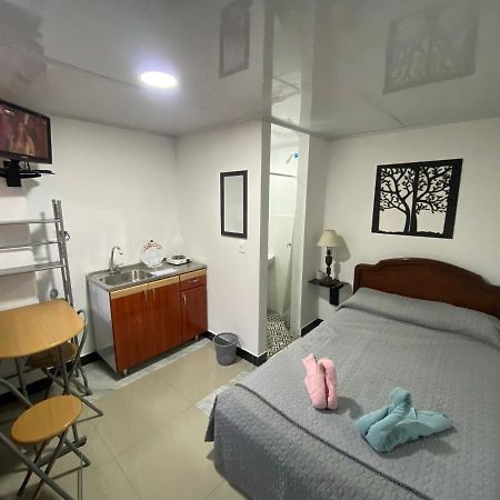 Apartaestudio Pequeno Privado Cerca Al Aeropuerto Богота Екстериор снимка