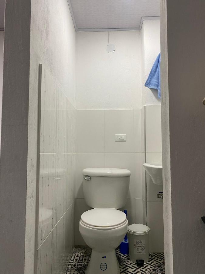 Apartaestudio Pequeno Privado Cerca Al Aeropuerto Богота Екстериор снимка